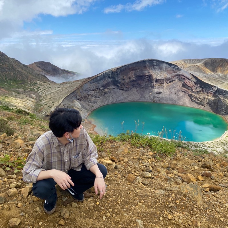 あおやぎえいすけ