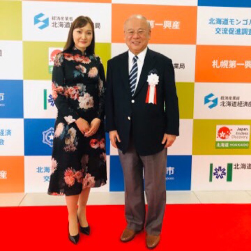 チョルーンバートル　バヤルツォグト