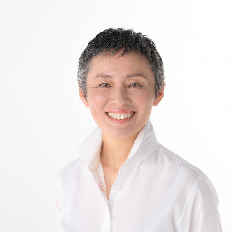 讃井里佳子(山手智子)