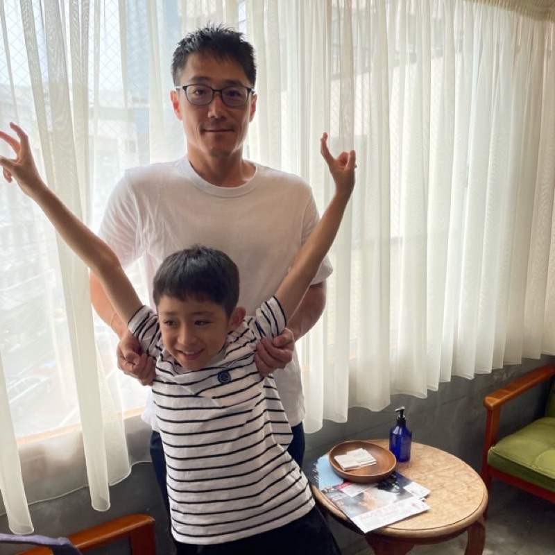 東 耕平