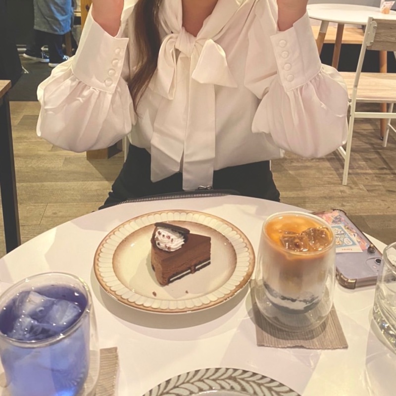 かれん(てぃーな)