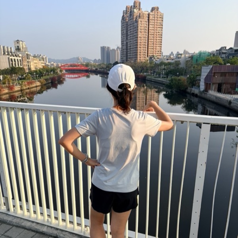 李李