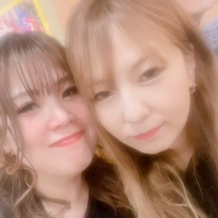 ryMynrvdXJsdhN_azC2Q